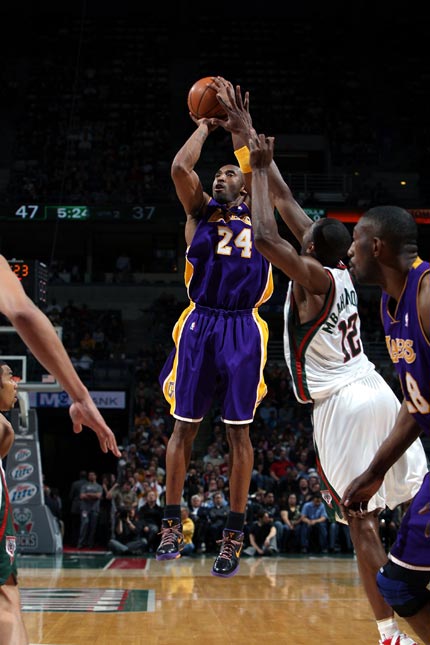 NBA伤病更新：哈登缺席两场关键比赛,（NBA伤情通报：哈登将缺阵两场关键战）