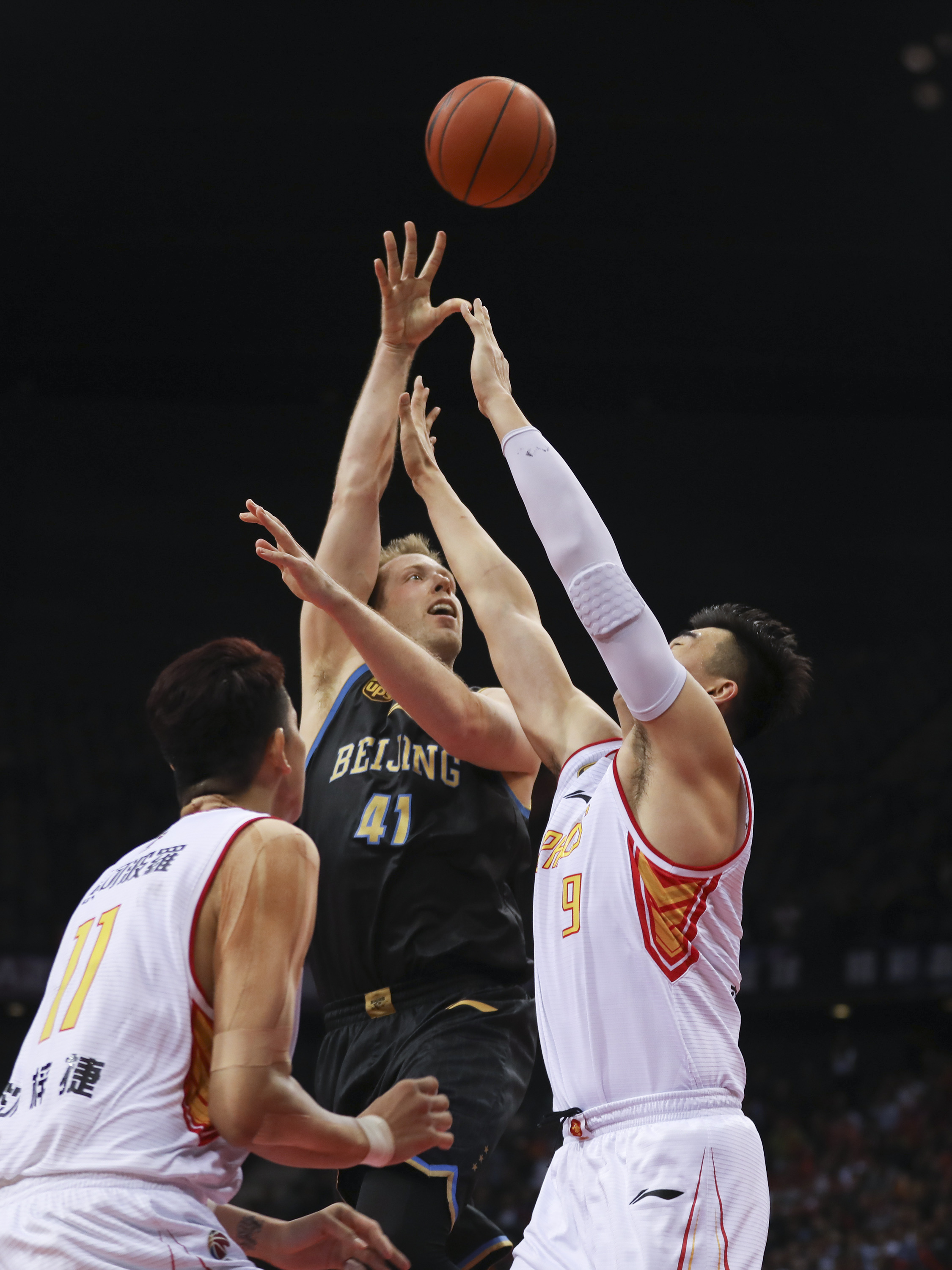 不便宜，塞尔：诺坎普首场比赛票价最低档199欧、最高档589欧（价格不菲，塞尔称诺坎普首战门票199欧起，最高589欧）