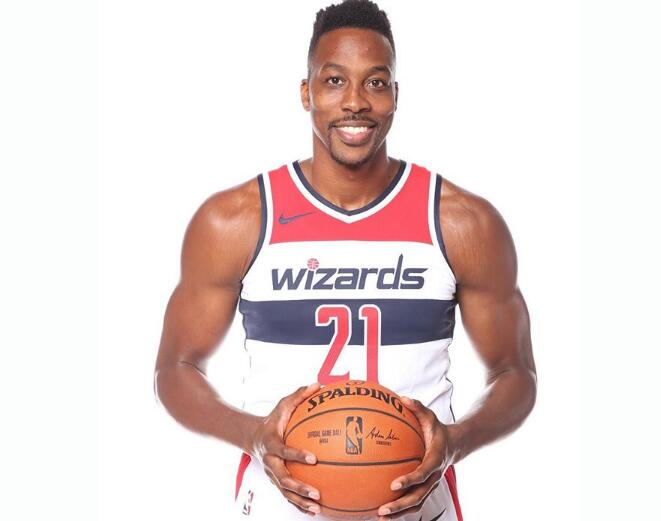 吉迪在比赛中展现出了出色的中距（吉迪在比赛中展现出色的中距离投篮能力）